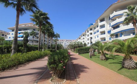 Apartament na środkowym piętrze for sale in San Luis de Sabinillas, San Luis de Sabinillas