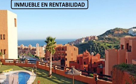 Middle Floor Apartment for sale in La Duquesa, La Duquesa