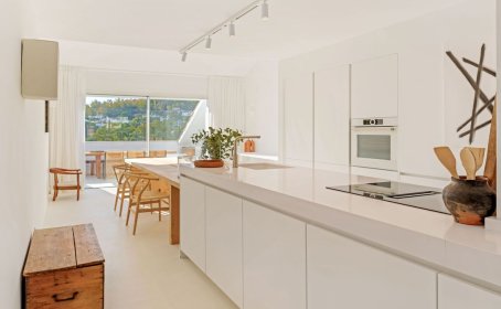 Apartament na ostatnim piętrze for sale in Nueva Andalucía, Nueva Andalucía