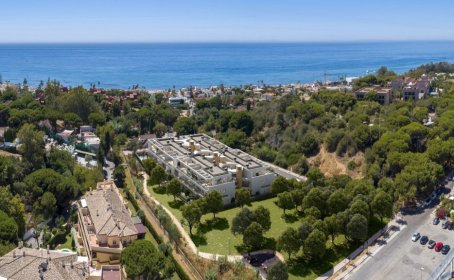 Penthouse for sale in Elviria, Elviria