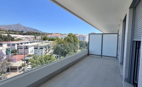 Middle Floor Apartment for sale in Nueva Andalucía, Nueva Andalucía