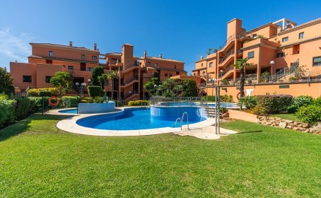 Apartamento Planta Media for sale in Elviria, Elviria