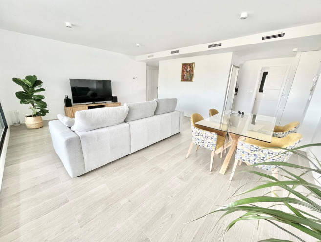 Apartament na środkowym piętrze for sale in La Cala de Mijas, Costa del Sol