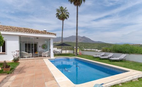 Willa for sale in Estepona, Estepona