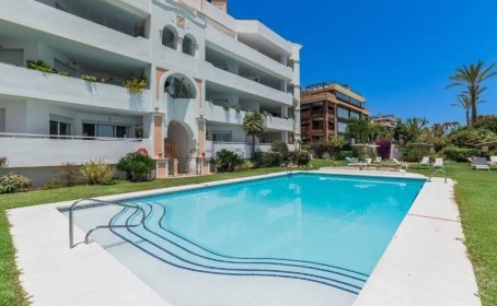 Apartamento Planta Media for sale in Marbella, Marbella