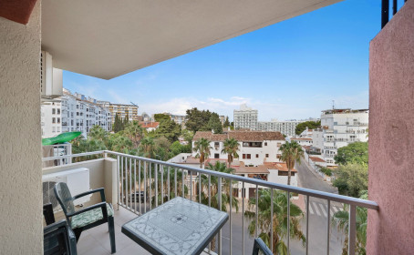 Apartamento Planta Media en venta en Benalmadena, Benalmadena