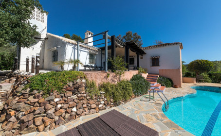 Finca - Cortijo for sale in Mijas, Mijas