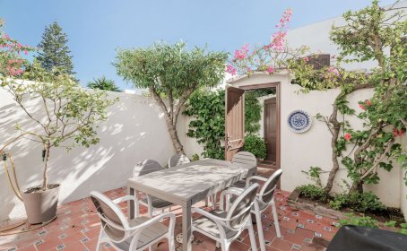 Townhouse for sale in Estepona, Estepona