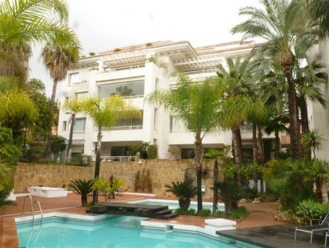 Penthouse for sale in The Golden Mile, Costa del Sol