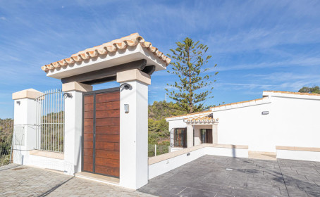 Detached Villa for sale in El Rosario, El Rosario