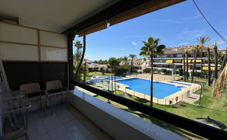 Middle Floor Studio for sale in Marbella, Marbella