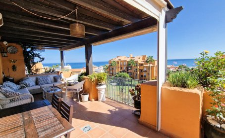 Penthouse for sale in La Duquesa, La Duquesa