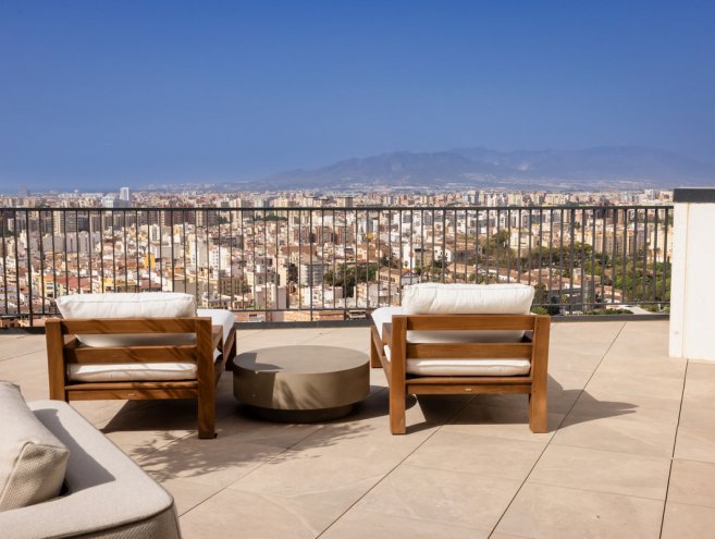 Apartament na środkowym piętrze for sale in Málaga Centro, Costa del Sol
