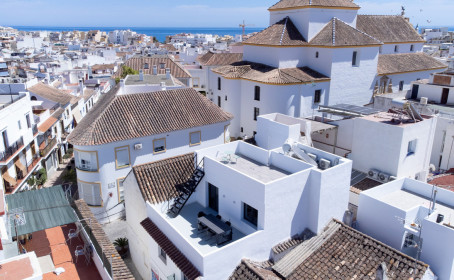 Adosada en venta en Estepona, Estepona