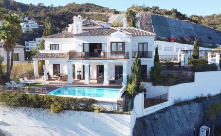 Willa for sale in Benahavís, Benahavís