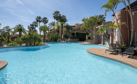 Apartamento Planta Media for sale in Marbella, Marbella