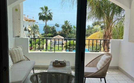 Middle Floor Apartment for sale in The Golden Mile, The Golden Mile