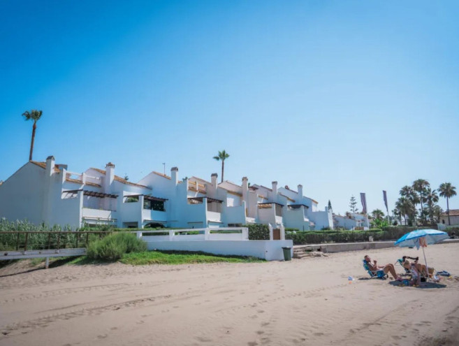 Adosada en venta en El Rosario, Costa del Sol