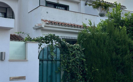 Pareada en venta en San Pedro de Alcántara, San Pedro de Alcántara