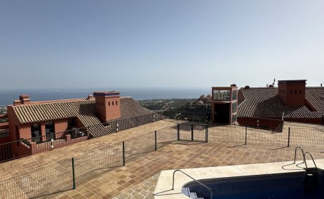 Apartamento Planta Baja en venta en Calahonda, Calahonda