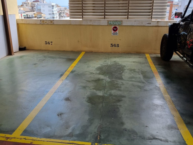 Garaje en venta en Fuengirola, Costa del Sol