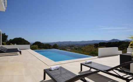 Detached Villa for sale in Valtocado, Valtocado