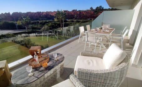 Middle Floor Apartment for sale in Estepona, Estepona