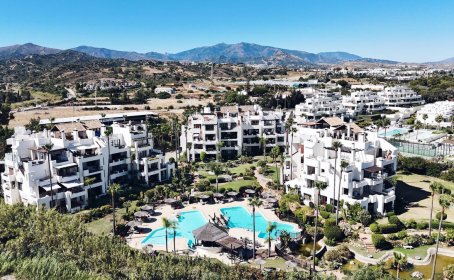 Apartament na parterze for sale in Estepona, Estepona