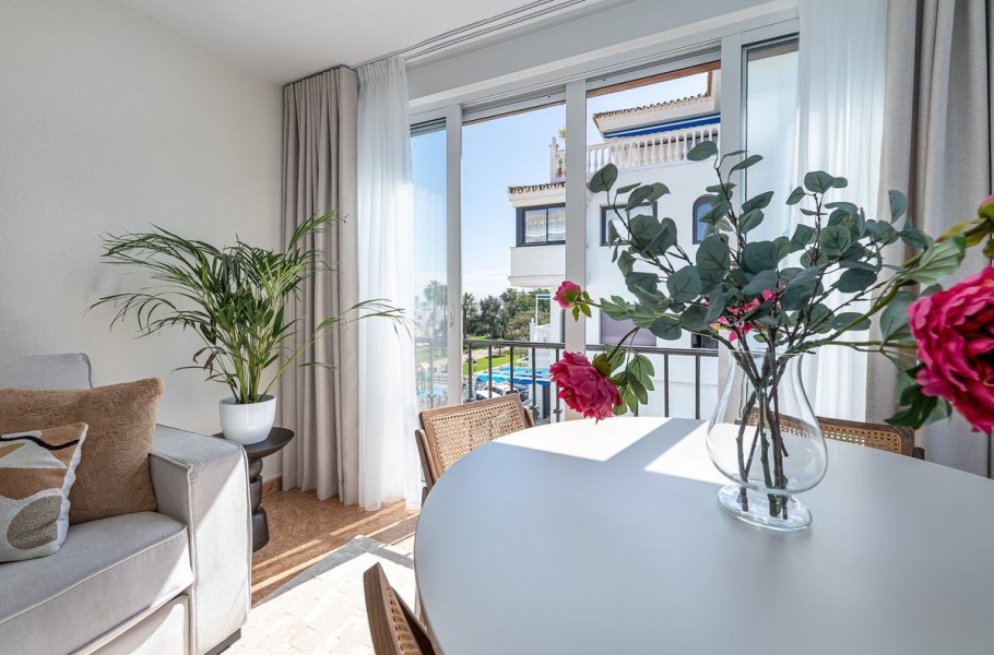 Penthouse for sale in La Duquesa, La Duquesa