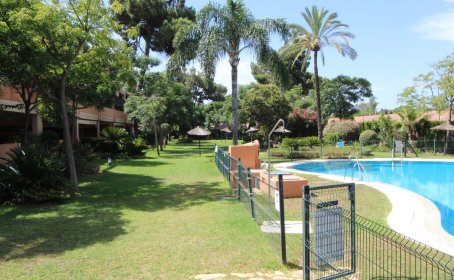 Penthouse for sale in Elviria, Elviria