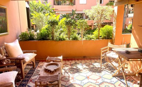 Middle Floor Apartment for sale in The Golden Mile, The Golden Mile