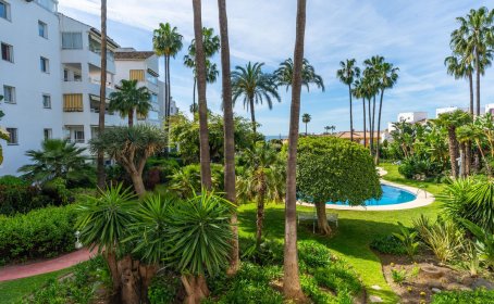 Middle Floor Apartment for sale in Atalaya, Atalaya