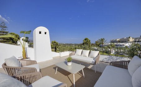 Penthouse for sale in Nueva Andalucía, Nueva Andalucía