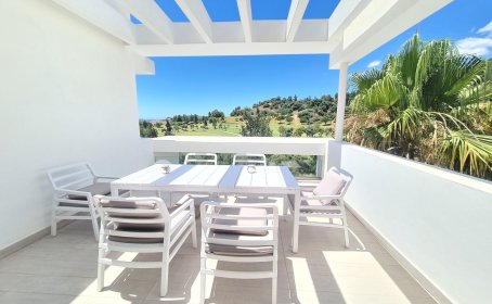 Penthouse for sale in Benahavís, Benahavís