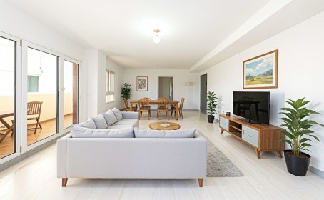 Middle Floor Apartment for sale in Torrequebrada, Torrequebrada