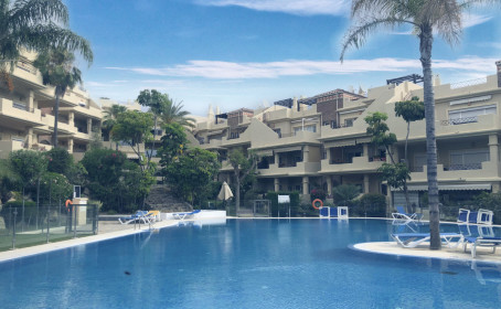 Apartament na środkowym piętrze for sale in Estepona, Estepona