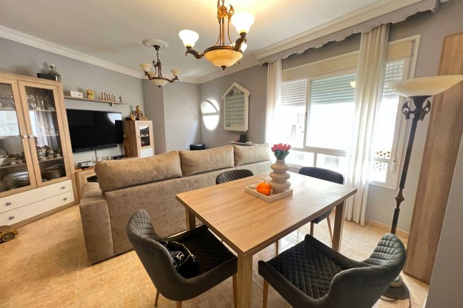 Middle Floor Apartment for sale in Estepona, Estepona