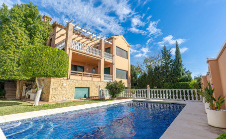 Willa for sale in Estepona, Estepona