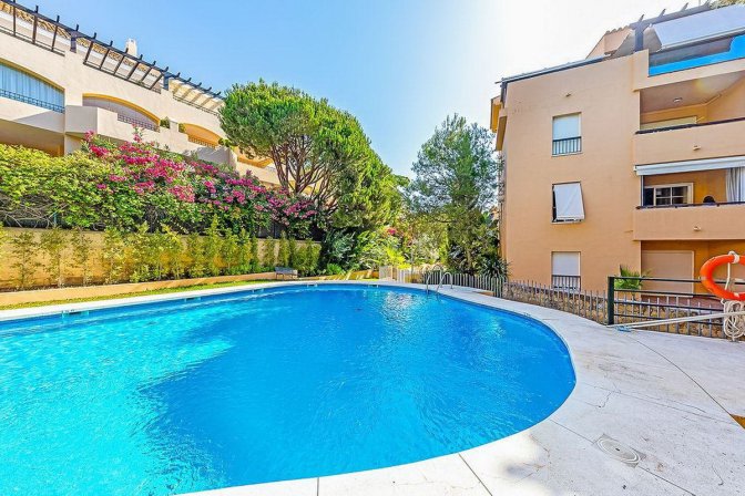 Apartamento Planta Media for sale in Elviria, Elviria
