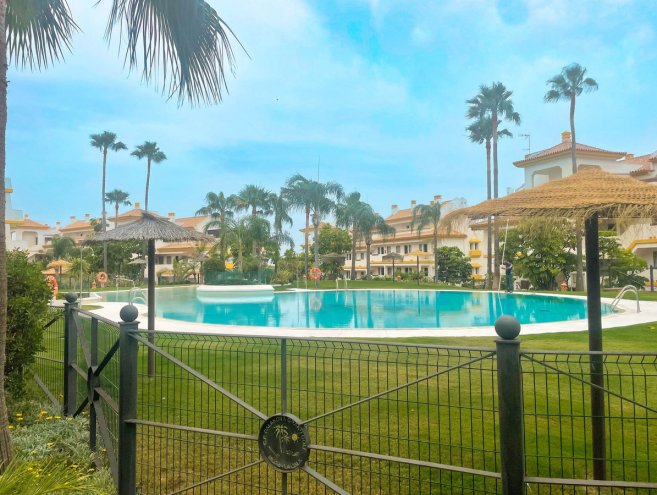 Apartment for sale in Calanova Golf, Costa del Sol