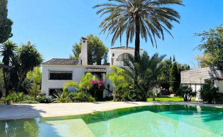 Detached Villa for sale in San Pedro de Alcántara, San Pedro de Alcántara