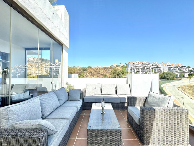 Apartament na środkowym piętrze for sale in La Cala de Mijas, Costa del Sol