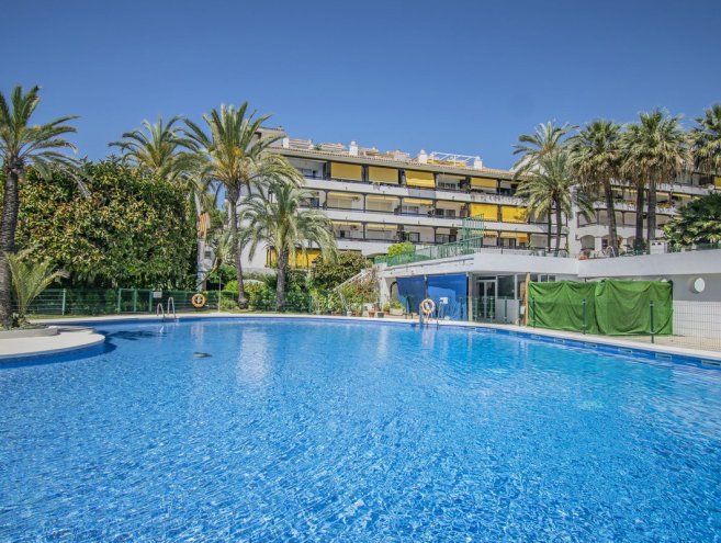 Apartment for sale in The Golden Mile, Costa del Sol