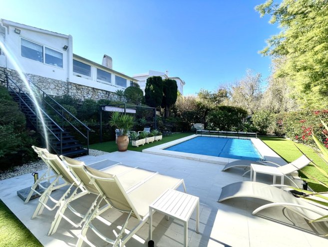 Detached Villa for sale in Cerros del Aguila, Costa del Sol