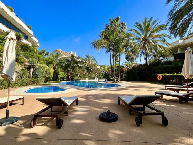 Apartment for sale in The Golden Mile, Costa del Sol