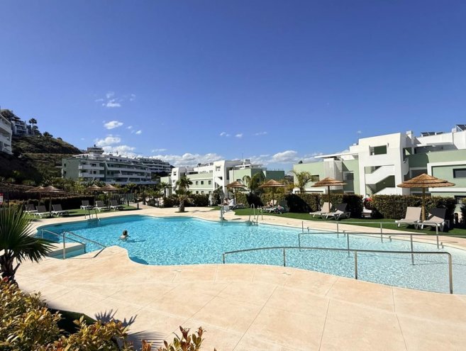 Penthouse for sale in Calanova Golf, Costa del Sol
