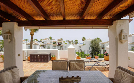 Penthouse for sale in Estepona, Estepona