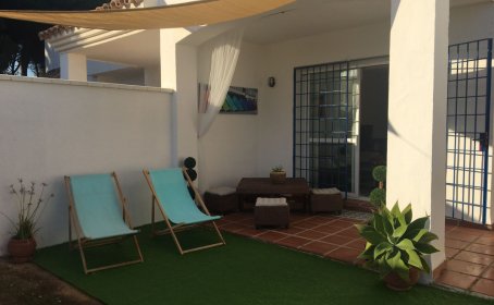 Apartamento Planta Baja en venta en Calahonda, Calahonda