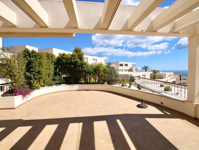 Penthouse for sale in Altos de los Monteros, Costa del Sol