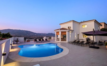 Detached Villa for sale in Cerros del Aguila, Cerros del Aguila